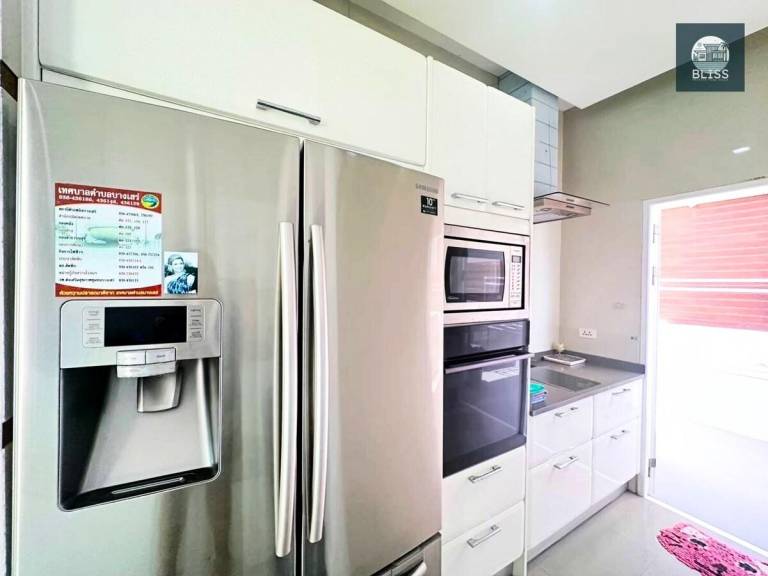 Vacation home with garden, barbecue & pool — photo 4