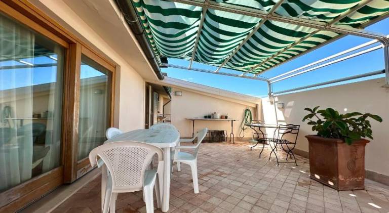 Rental apartment with 1 room for 4 persons in Sirolo