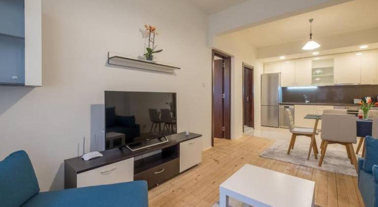 Stylish TOP center Flat 100m to Vitosha blvd — photo 2