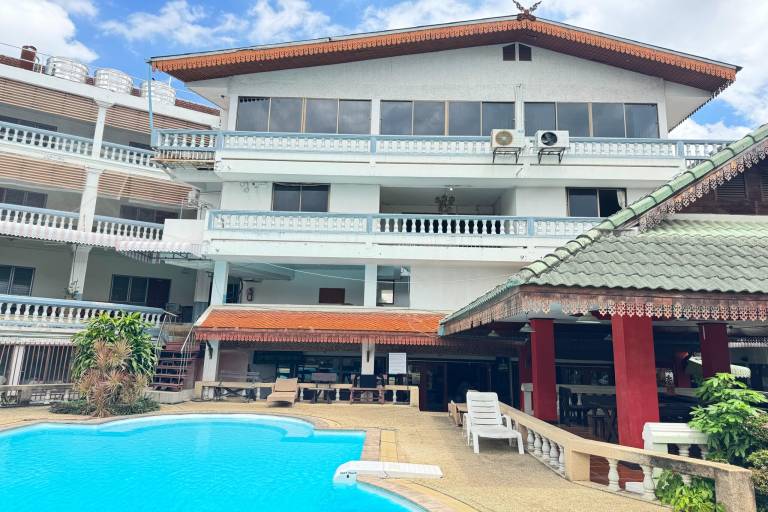 Economical Double Room Cool & Comfy Stay