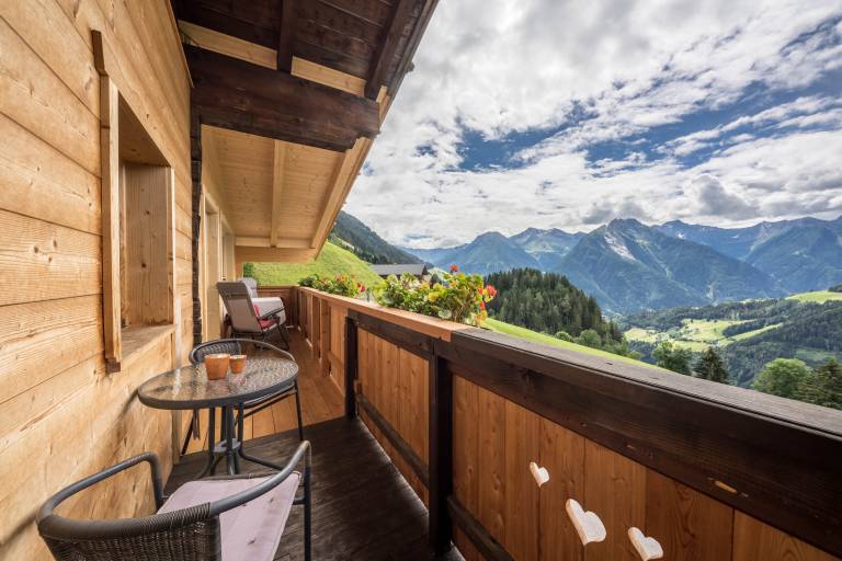 Apartment “Wasserfall Jogglanderhof” with Mountain View, Private Sun Balcony, and Wi-Fi — photo 3