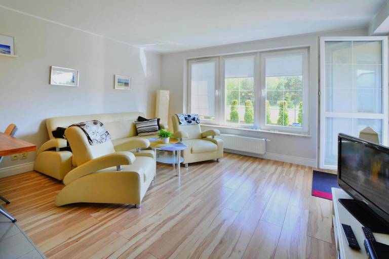 Rental apartment with terrace & garden — photo 4