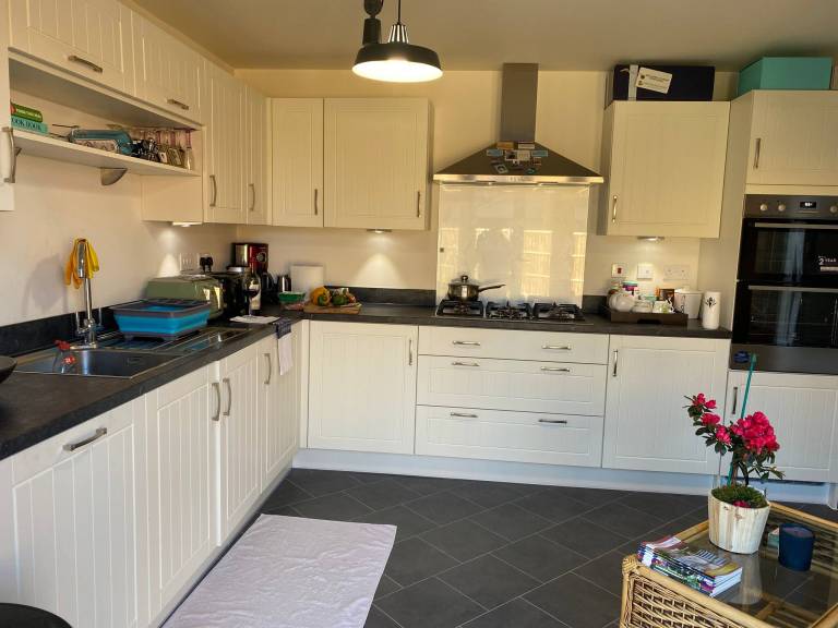 Comfortable 5 - Guest Abode - In Quiet Village — photo 5