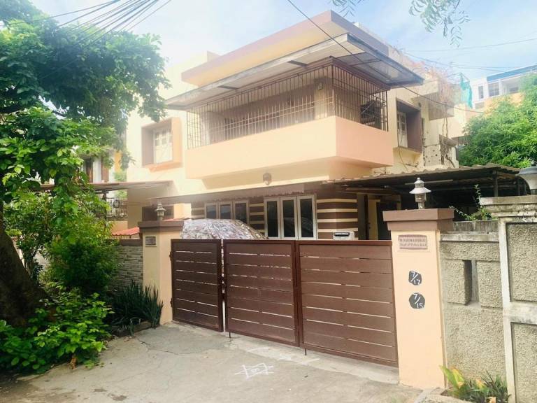 House CIT Nagar West