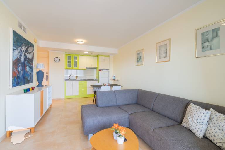 Apartment with patio, pool & garden | Next to the beach | Dogs allowed — photo 4