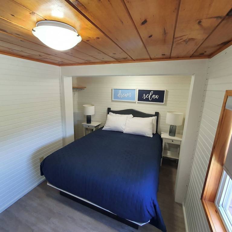 Cabin Cavendish