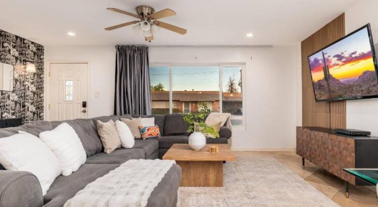House with private pool & grill | Perfect for remote work — photo 2