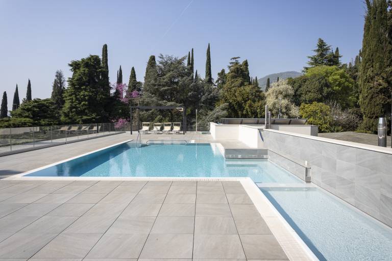 Ferienwohnung mit Hund in Gardone Riviera f&uuml;r max. 4 Personen