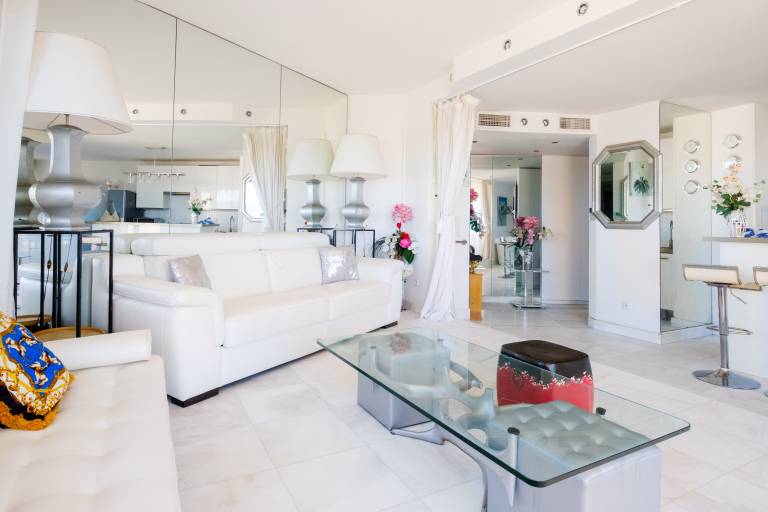 Apartment 'Cannes Center Sea and Sky' with Sea View, Private Terrace and Air Conditioning — photo 5