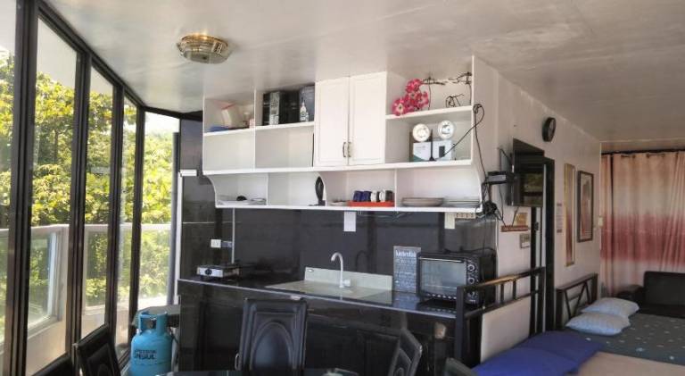 Glass Palace House Rental — photo 5