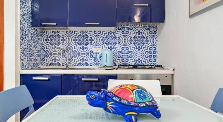 Apartment with pool — photo 5