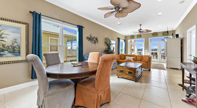 Vacation home with BBQ | Beach nearby | Pets are welcome — photo 2