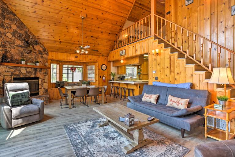 A-Frame Cali Cabin w/ Unobstructed Valley Views! — photo 2
