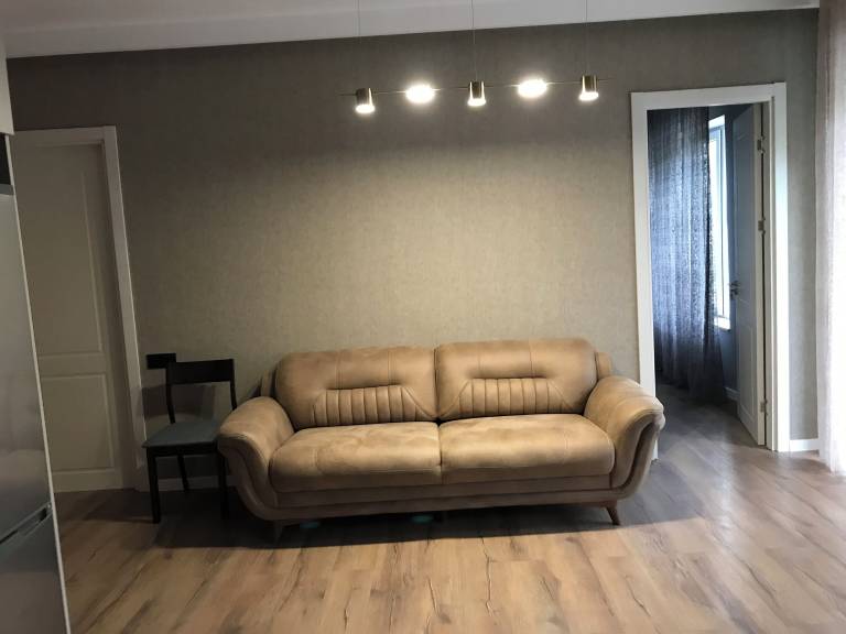 Apartament Akhali Ubani