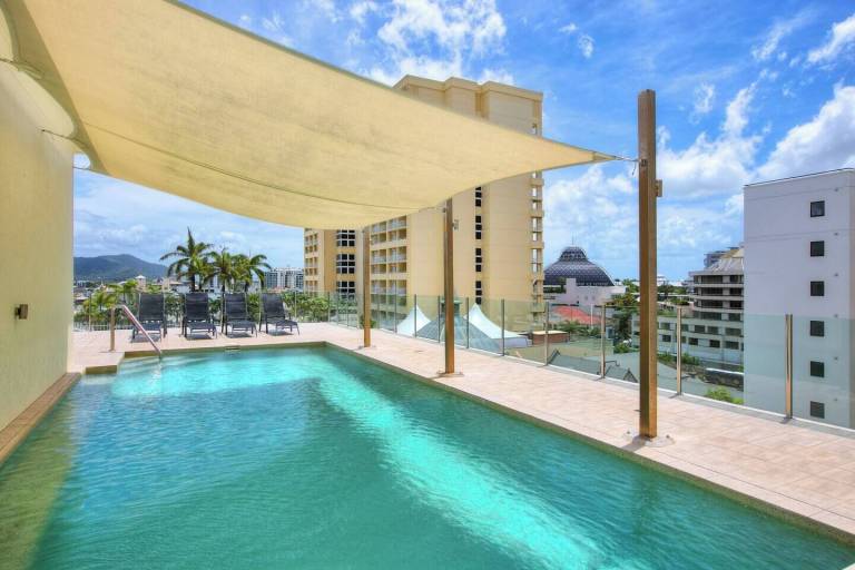 Apartment  Cairns City