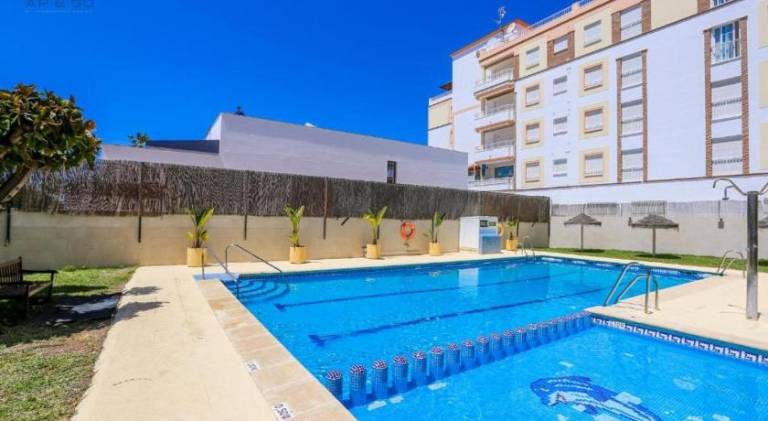 Beautiful holiday apartment with pool | Next to the beach | Dogs allowed — photo 2