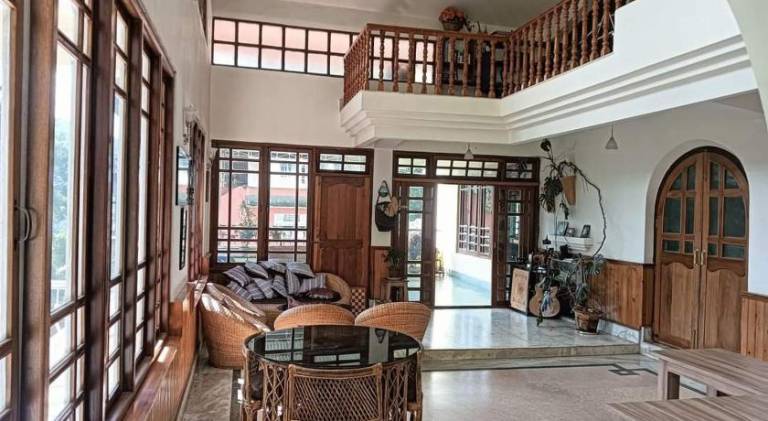 Villa with terrace & yard — photo 3
