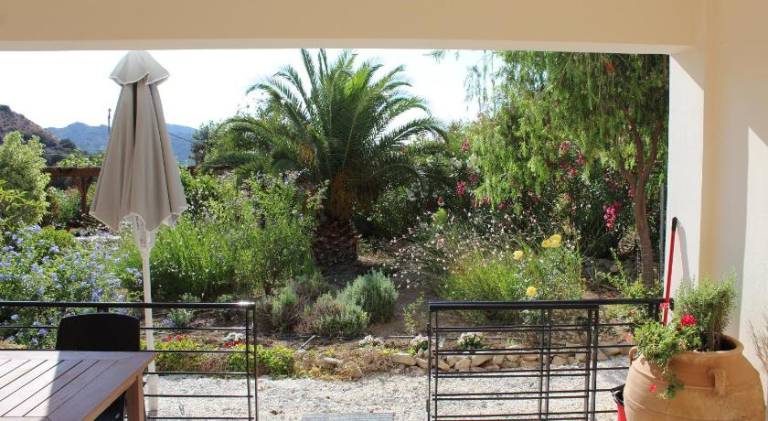 Fully equipped pleasant apartment with garden & terrace | Next to the beach | Pets are welcome — photo 3