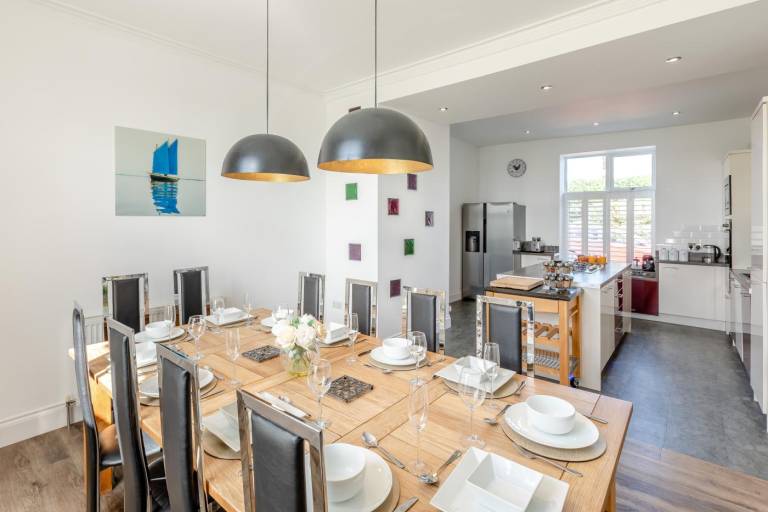Fully equipped wonderful cottage with hot tub, garden & terrace | Water view | Pet-friendly — photo 4