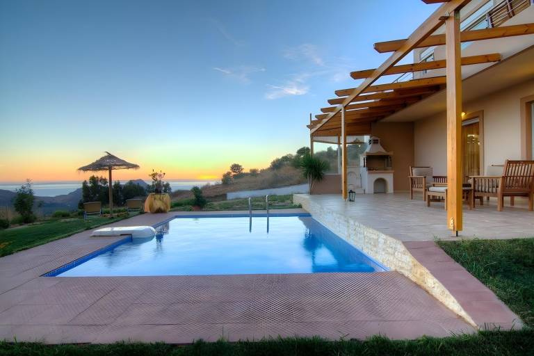 Fully equipped villa with garden, sauna & hot tub | Pet-friendly in Rethymno