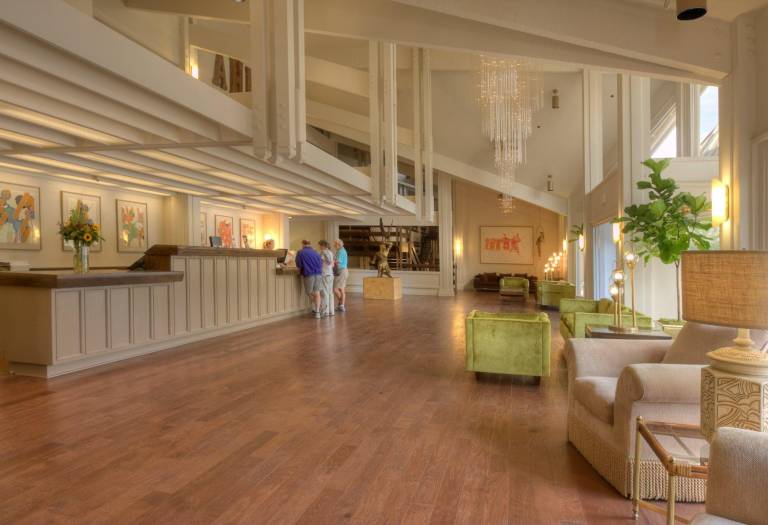 Ashland Hills Hotel & Suites — photo 2