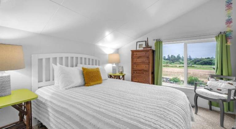 Big vacation home | Next to the beach | Pets are welcome in Seaside, OR