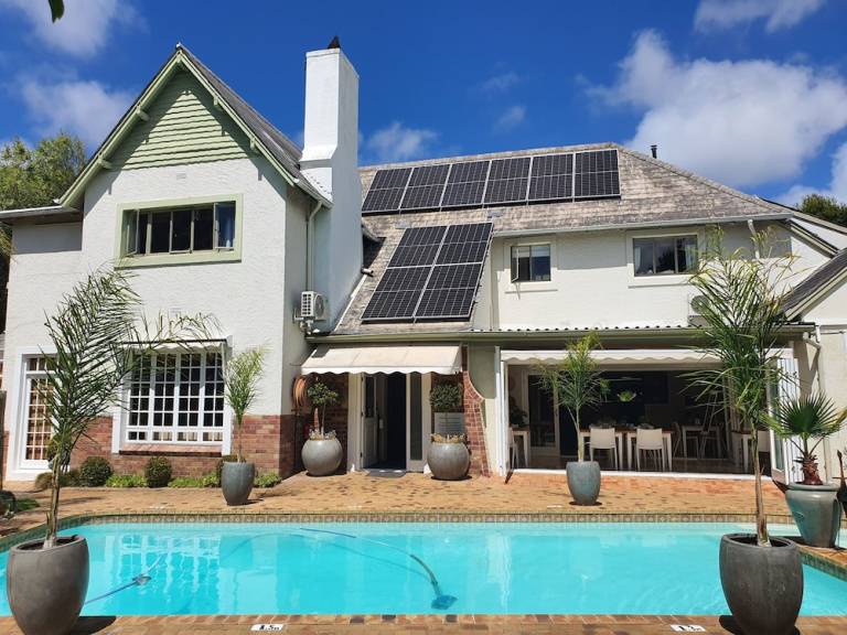 Boende  Rondebosch East