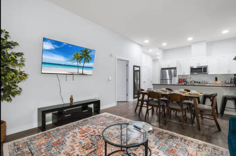 Prime Condo Oasis: Only 25 Minutes to Soho NYC — photo 2