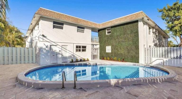 Lovely rental apartment with pool | Pet-friendly — photo 4