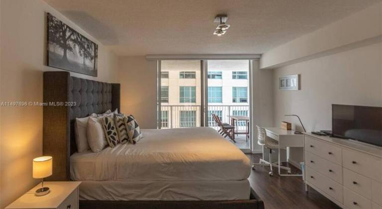 Rental apartment with pool & jacuzzi — photo 2