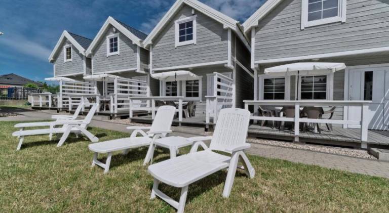 Lodge with barbeque, garden & patio in Wladyslawowo