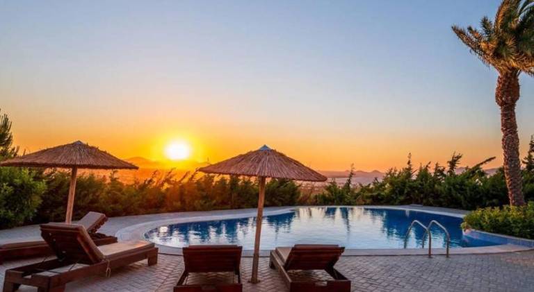 Apartment with pool in Kos