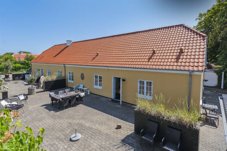 Fully equipped beautiful holiday apartment with hot tub & terrace | Dogs allowed in Skagen