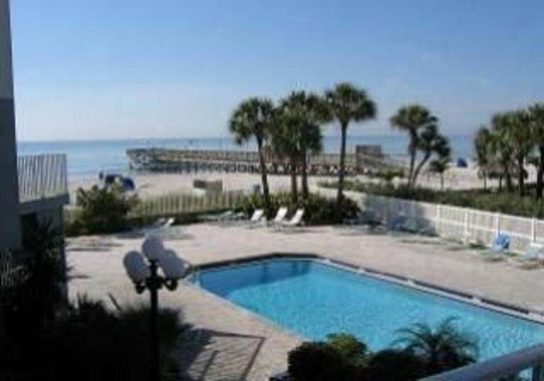 Condo North Redington Beach