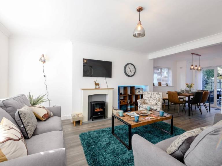Fully equipped pleasant cottage with garden | Pets are welcome — photo 2