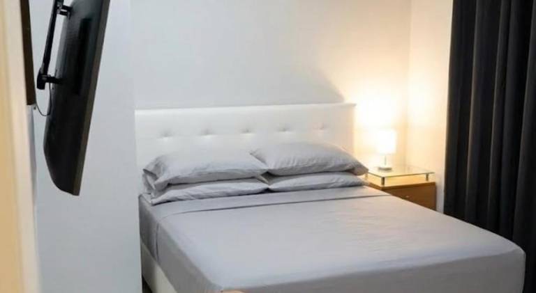 Holiday apartment with 3 rooms for 6 persons in Monreale