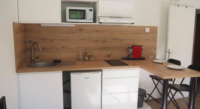 Rental apartment with terrace & garden — photo 2