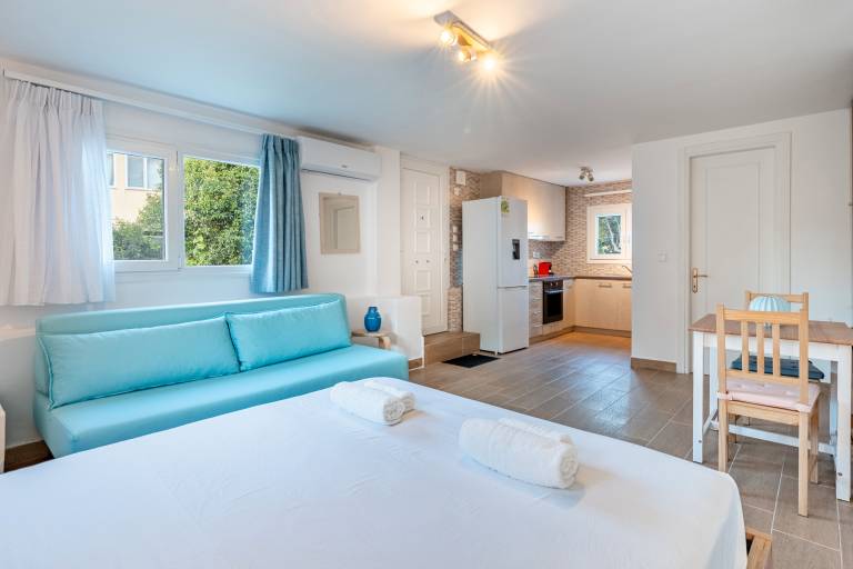 Studio flat  Agios Gordios