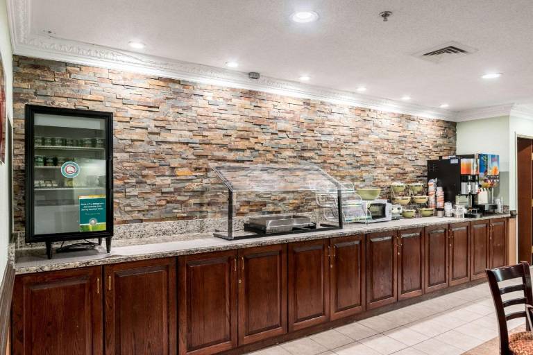 Quality Inn & Suites Clemmons I-40 — photo 4