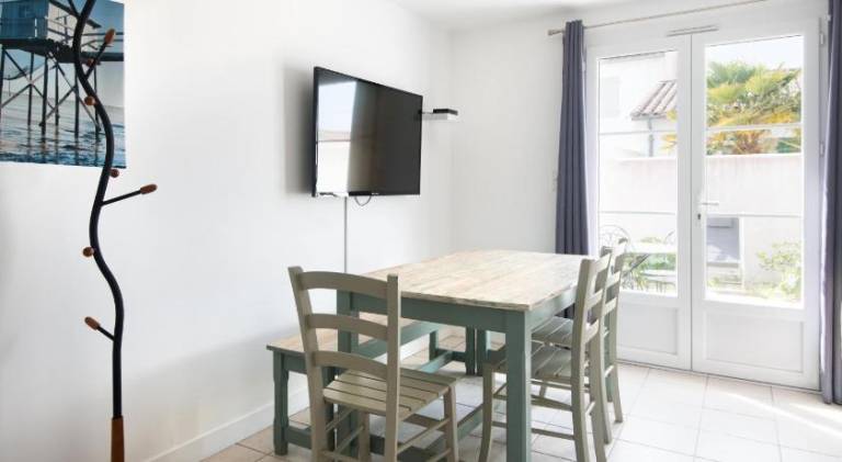 Fully equipped wonderful holiday apartment with terrace & barbeque | Close to the beach | Dogs allowed — photo 4