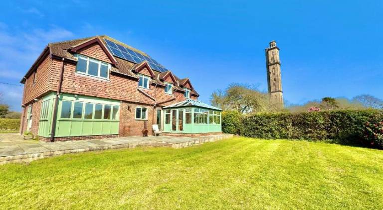 Stunning 7 Bedroom Escape Near New Forest and Beach - Large Garden - Serene Setting - Sleeps 14 — photo 5