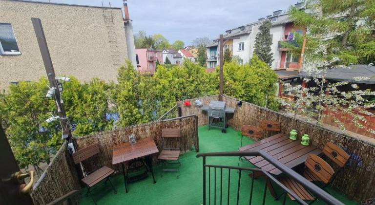 Apartment with pool — photo 5