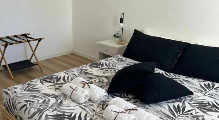 Near Airport Malpensa Pvt Room with Pvt Bath Check-in 24h in Legnano