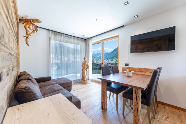 Charming holiday apartment with patio | Mountain view | Pets allowed — photo 2