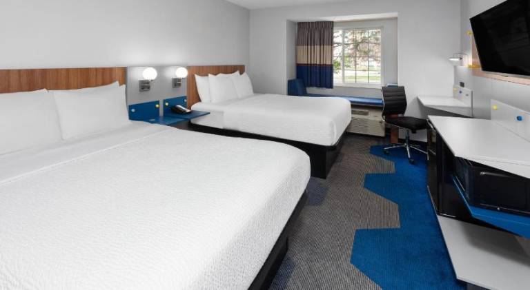 Microtel Inn & Suites by Wyndham Janesville — photo 2