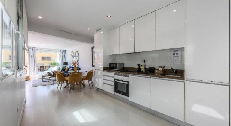 Holiday apartment with terrace | Close to Royal Palace of Madrid — photo 4