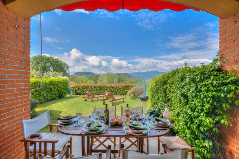 Miralago Lake View & Private Garden