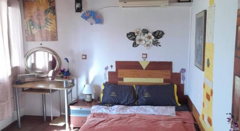 Holiday apartment with yard, grill & patio — photo 2
