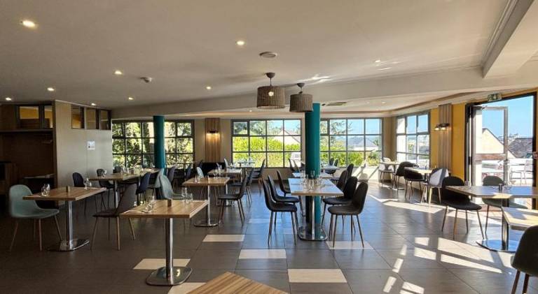 Hotel Restaurant Campanile De Saumur — photo 2