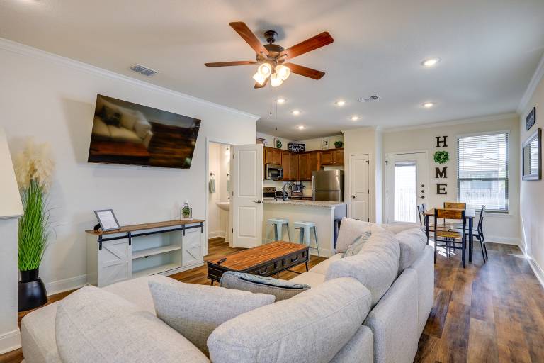 Shop Dine & Explore San Antonio Family Retreat